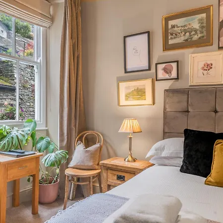 בית הארחה 1869