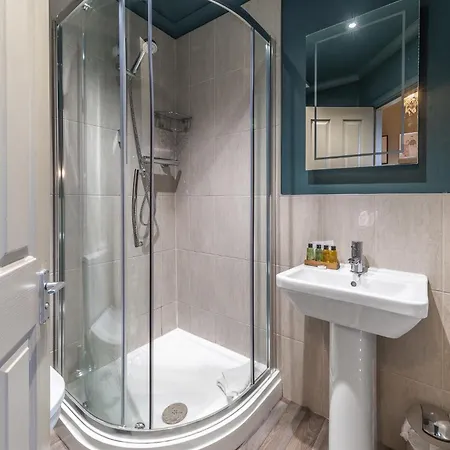 בית הארחה 1869