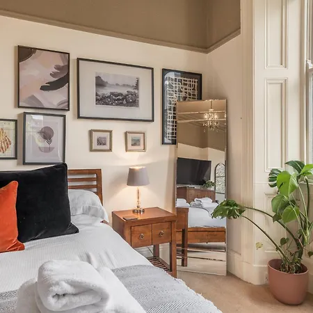 1869 ゲストハウス